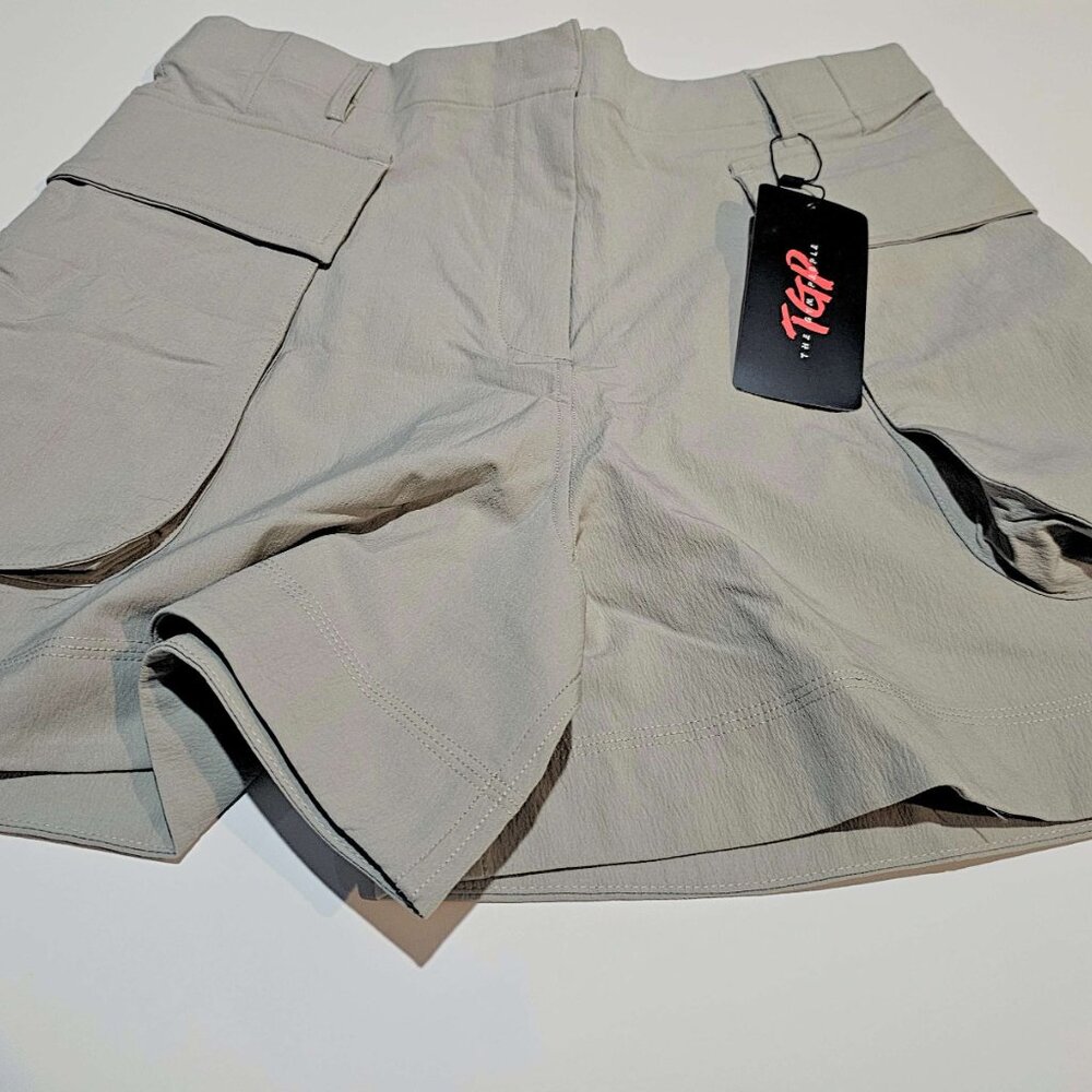 NWT The Gym People Gray Shorts - Size M - Lightweight & Stretchy!